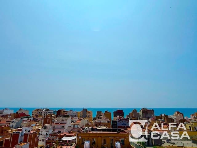 3 soveværelse Lejlighed til salg i Lloret de Mar - € 200.000 (Ref: 9385829)