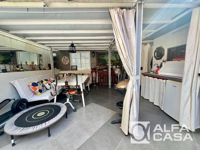 3 soverom Villa til salgs i Badalona - € 250 000 (Ref: 9385835)