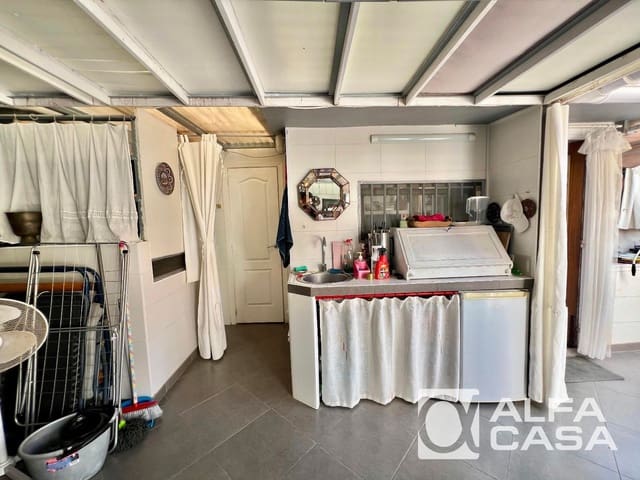 3 soverom Villa til salgs i Badalona - € 250 000 (Ref: 9385835)