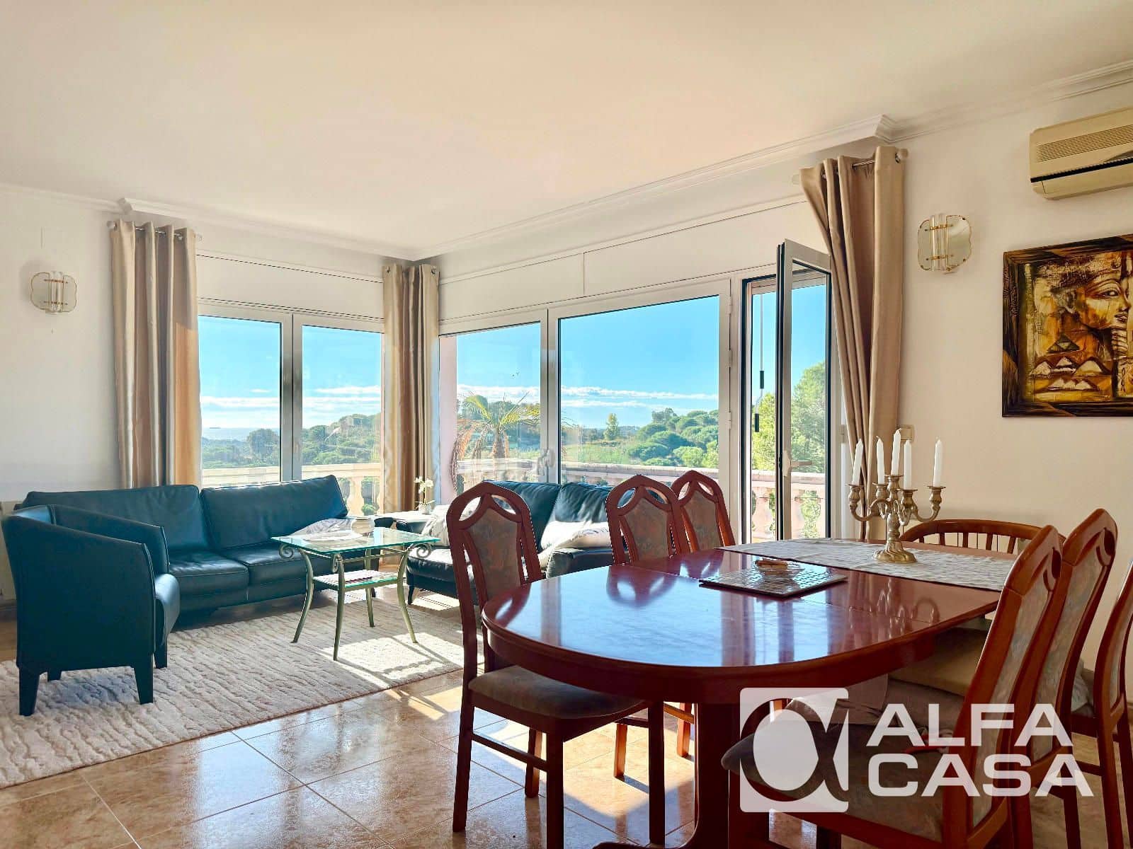 6 bedroom Villa for sale in Lloret de Mar - € 335,000 (Ref: 9385838)