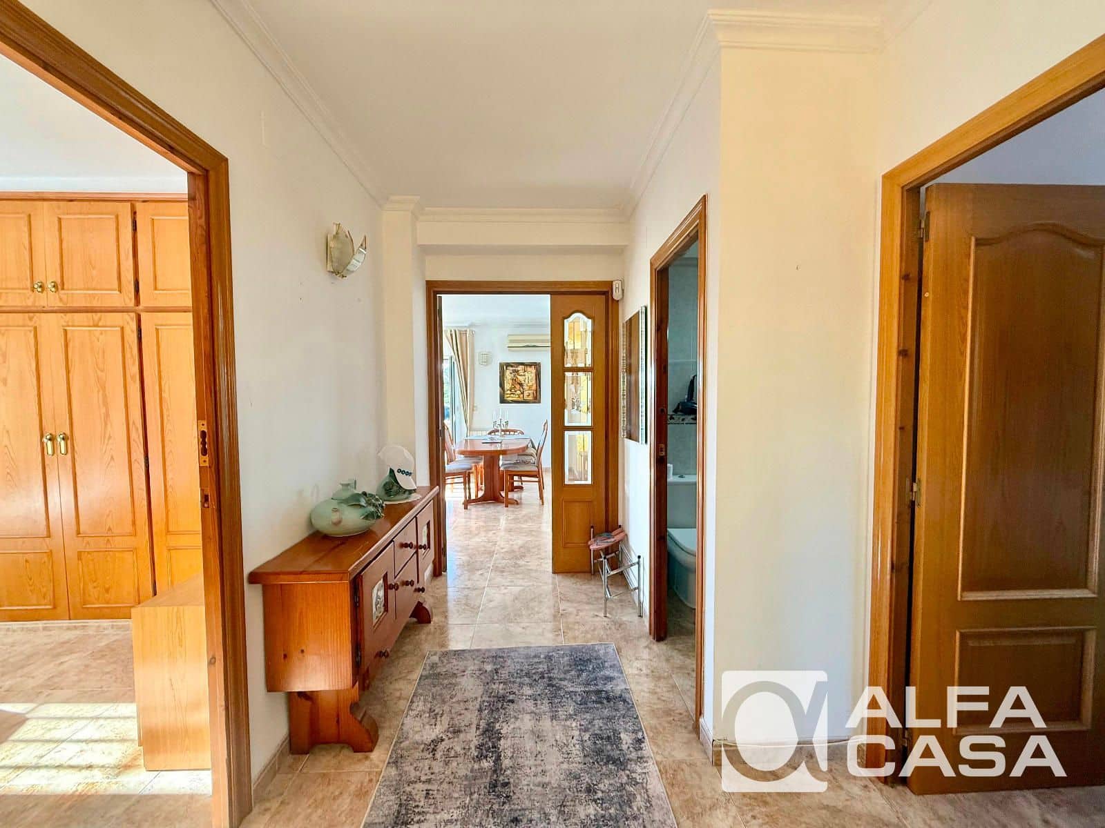 6 bedroom Villa for sale in Lloret de Mar - € 335,000 (Ref: 9385838)