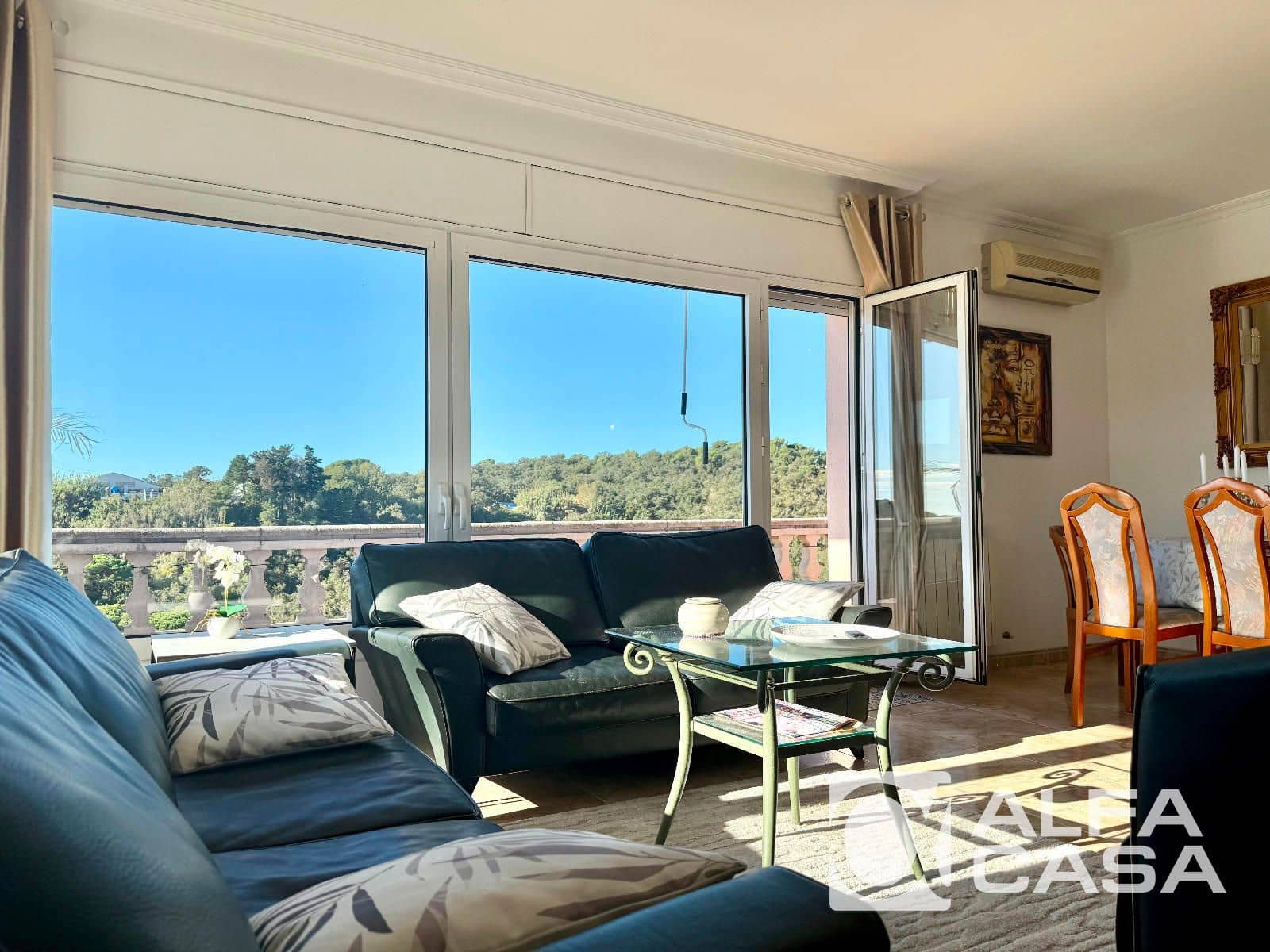 6 bedroom Villa for sale in Lloret de Mar - € 335,000 (Ref: 9385838)