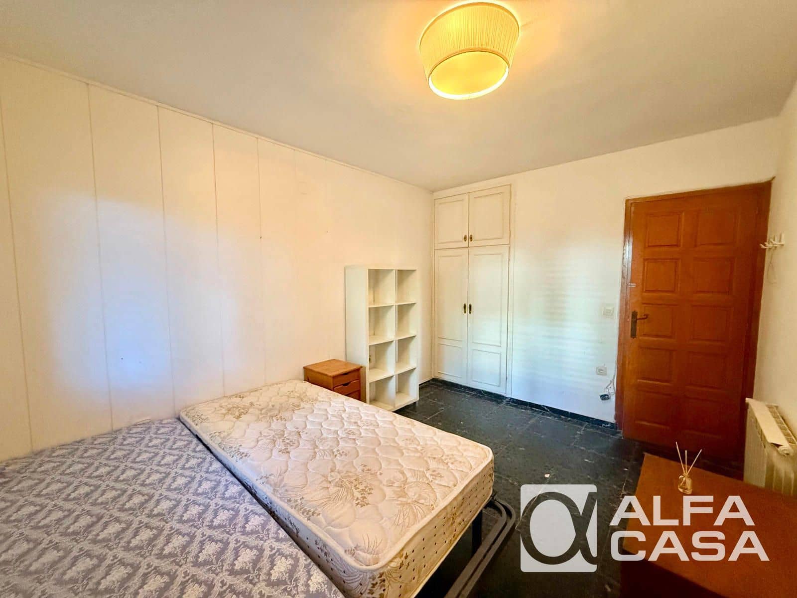 6 bedroom Villa for sale in Lloret de Mar - € 335,000 (Ref: 9385838)