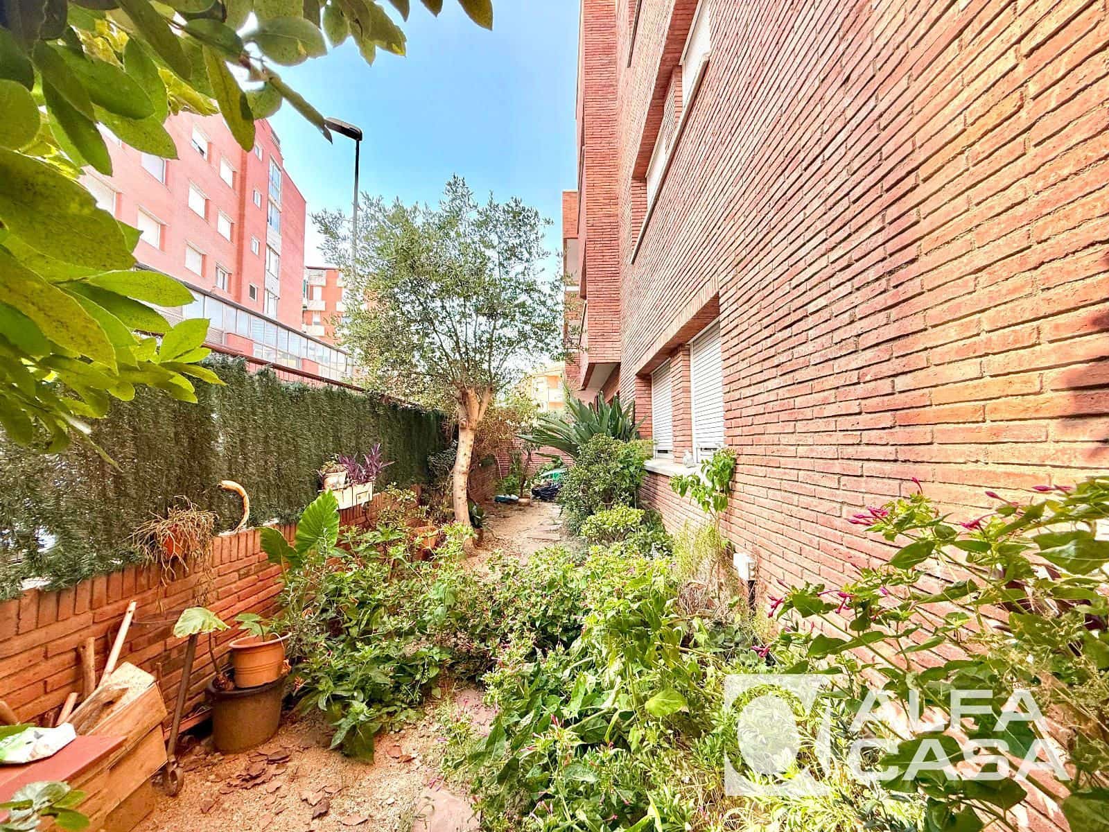 Piso de 4 habitaciones en Lloret de Mar en venta - 295.000 € (Ref: 9385839)