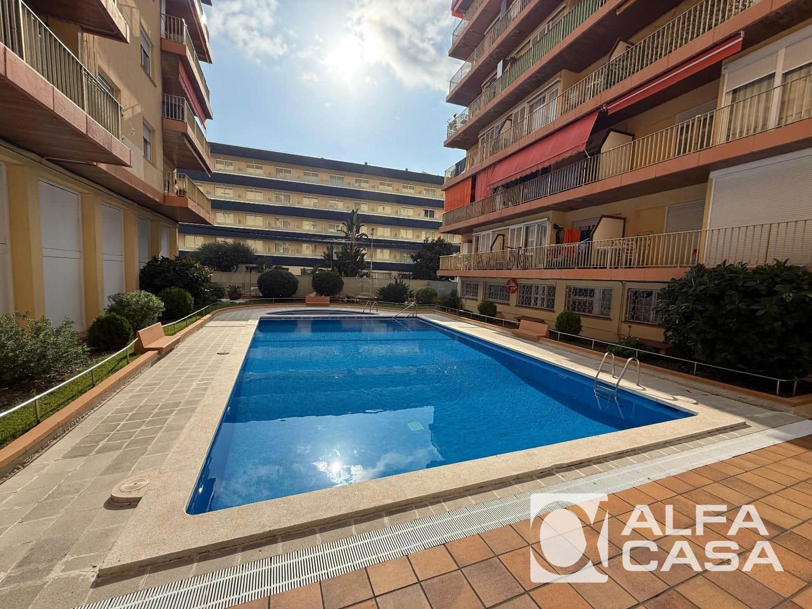 3 Zimmer Wohnung zu verkaufen in Lloret de Mar mit Pool - 179.000 € (Ref: 9385844)
