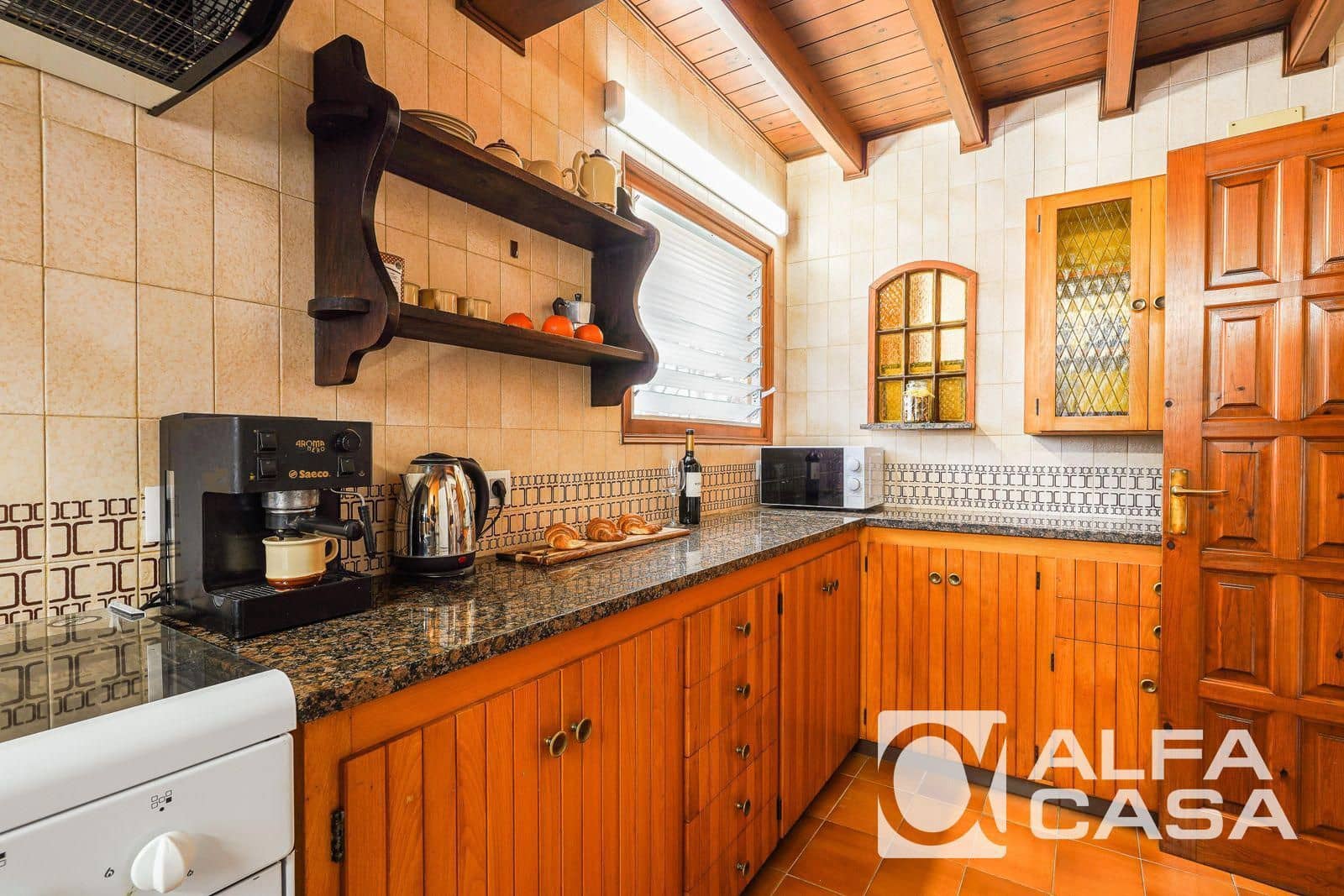 4 Zimmer Villa zu vermieten in Lloret de Mar mit Pool - 1.400 € (Ref: 9385845)