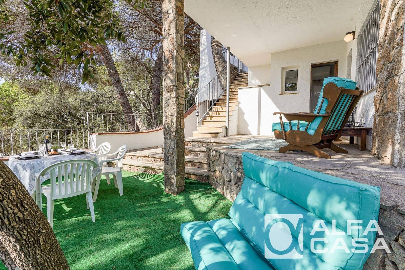 4 Zimmer Villa zu vermieten in Lloret de Mar mit Pool - 1.400 € (Ref: 9385845)