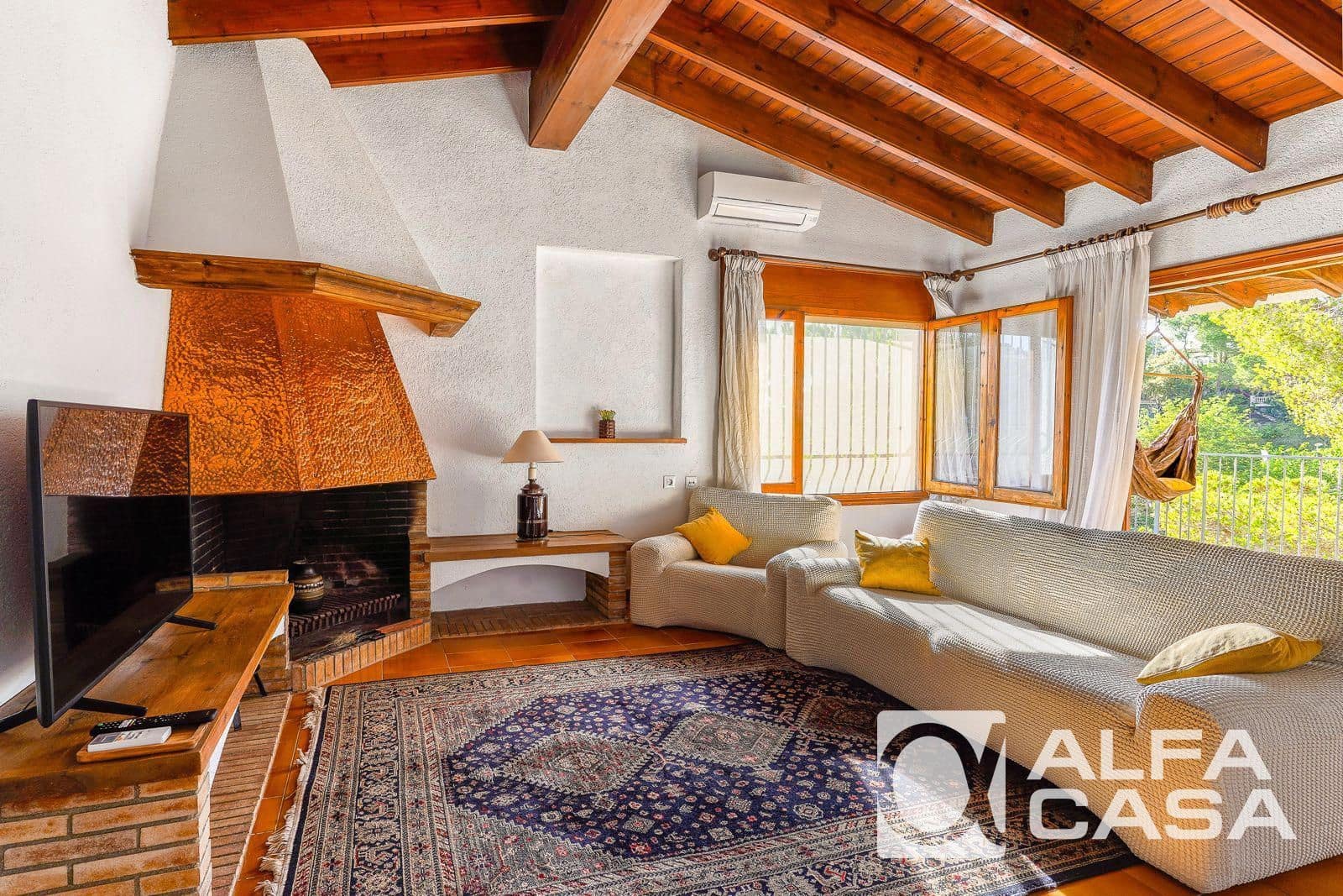 4 Zimmer Villa zu vermieten in Lloret de Mar mit Pool - 1.400 € (Ref: 9385845)