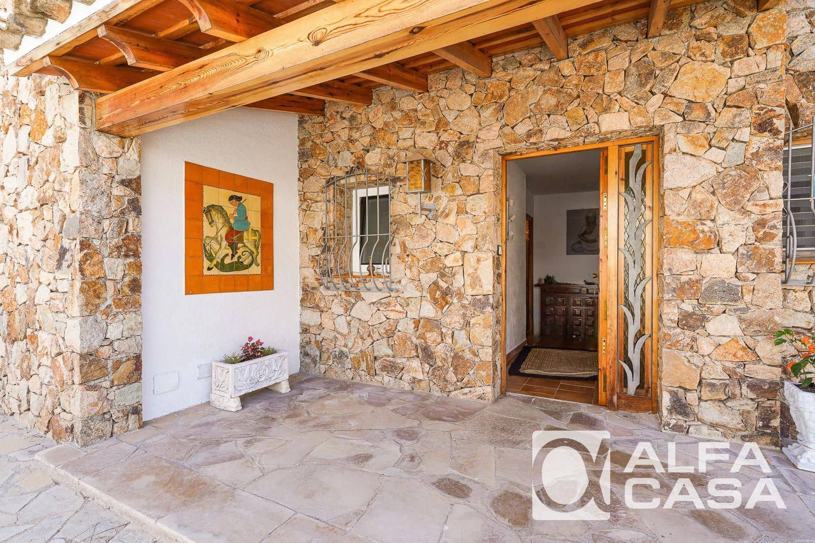 4 Zimmer Villa zu vermieten in Lloret de Mar mit Pool - 1.400 € (Ref: 9385845)