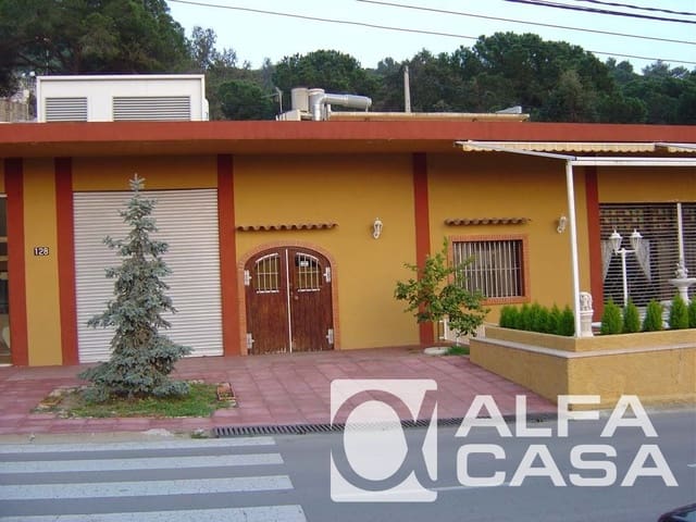 Erhverv til salg i Lloret de Mar - € 1.250.000 (Ref: 9385848)