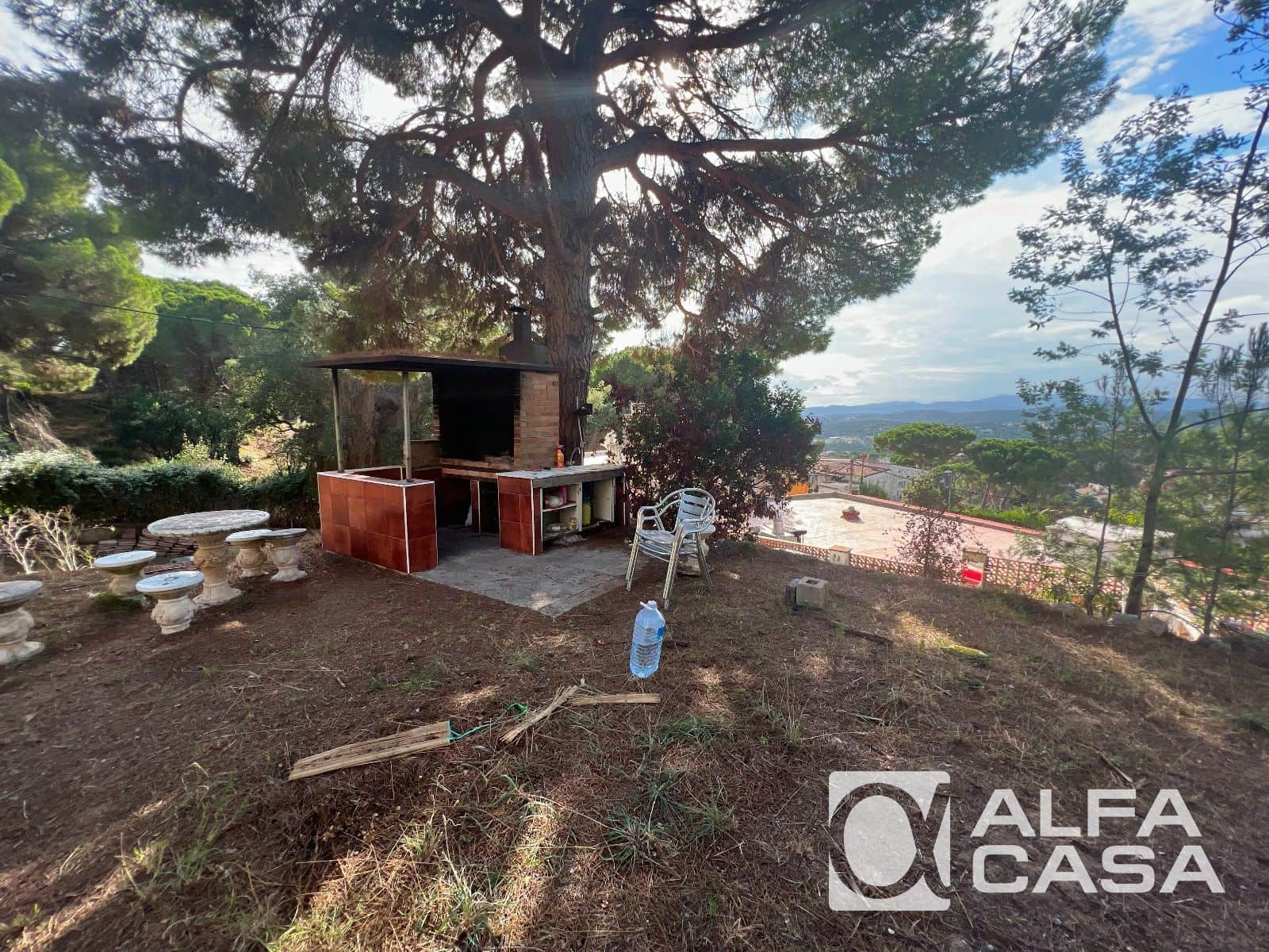Commercial for sale in Lloret de Mar - € 1,250,000 (Ref: 9385848)