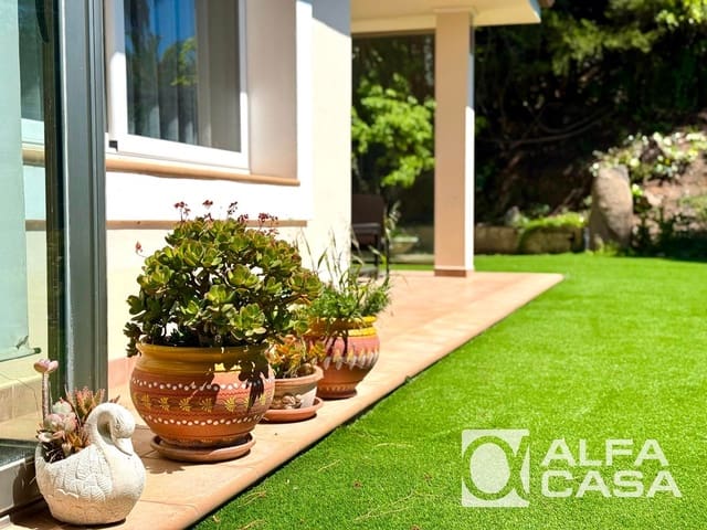 3 bedroom Villa for rent in Blanes with pool garage - € 2,700 (Ref: 9385849)