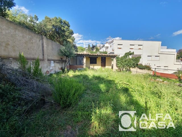 Tontti myytävänä paikassa Lloret de Mar - 160 000 € (Ref: 9385850)
