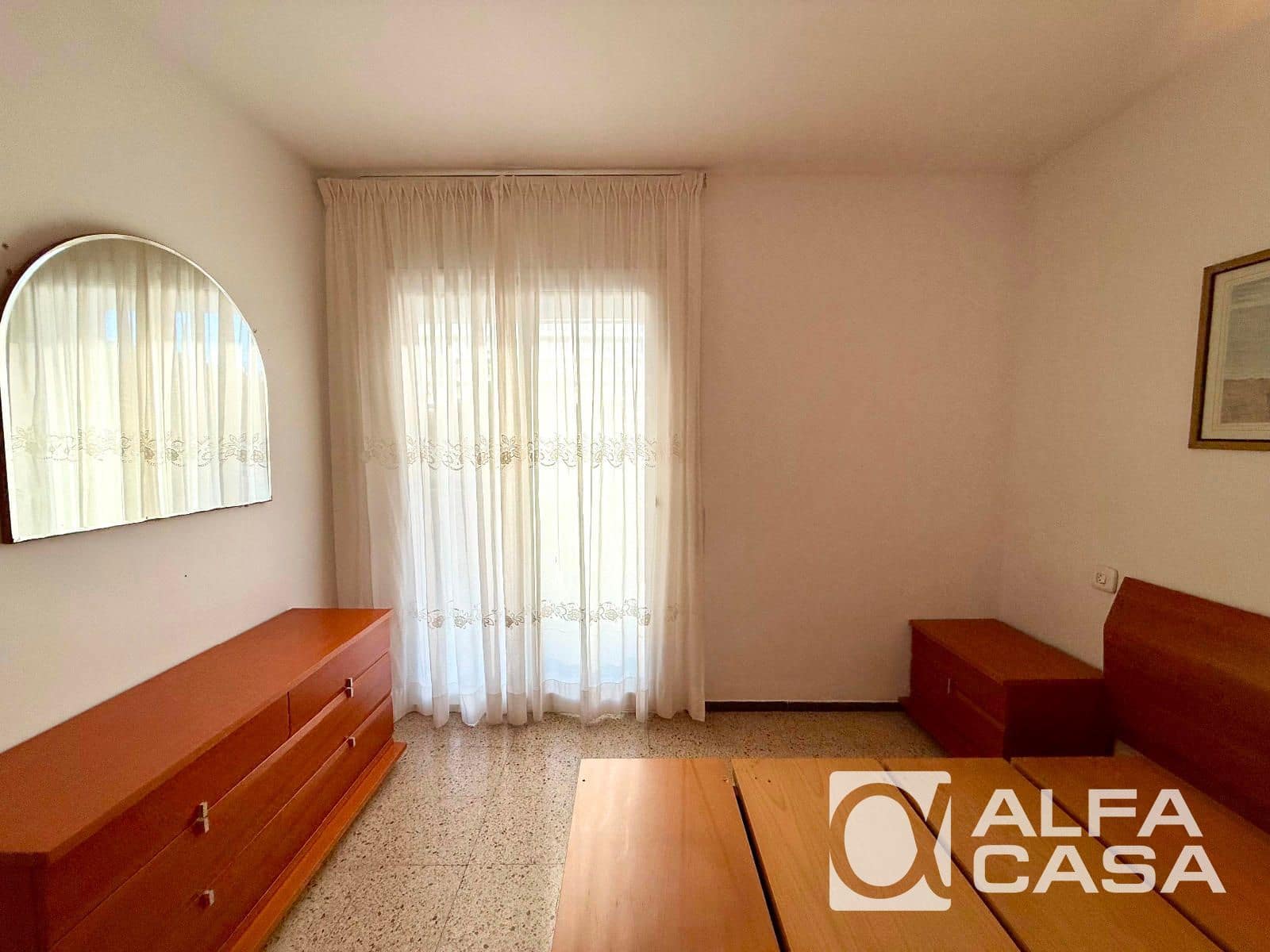 2 slaapkamer Flat te koop in Lloret de Mar met zwembad - € 180.000 (Ref: 9385853)