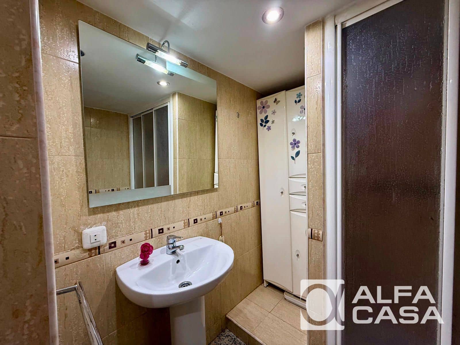 2 slaapkamer Flat te koop in Lloret de Mar met zwembad - € 180.000 (Ref: 9385853)