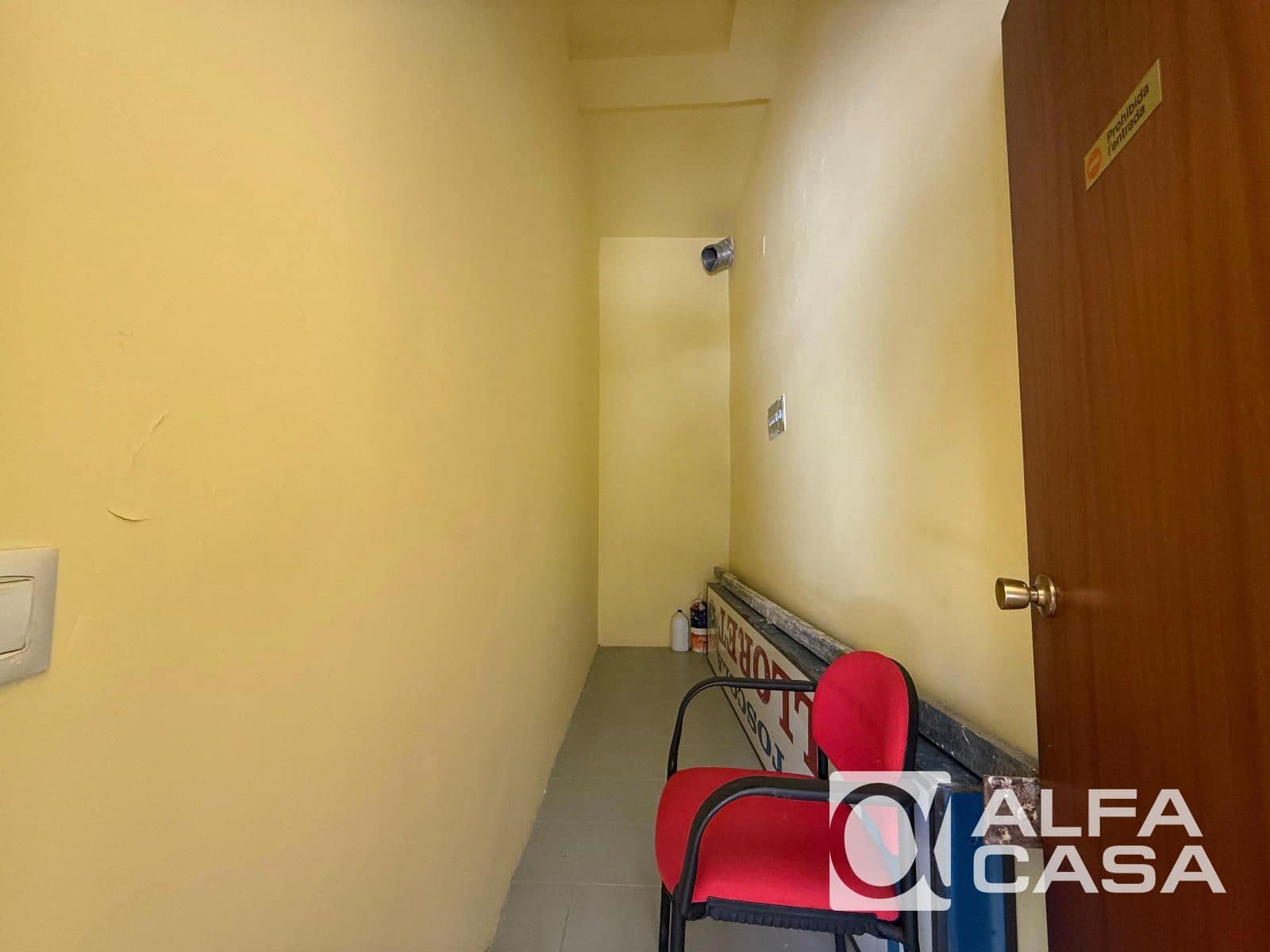 Commercial for sale in Lloret de Mar - € 120,000 (Ref: 9385854)