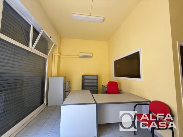 Erhverv til salg i Lloret de Mar - € 120.000 (Ref: 9385854)