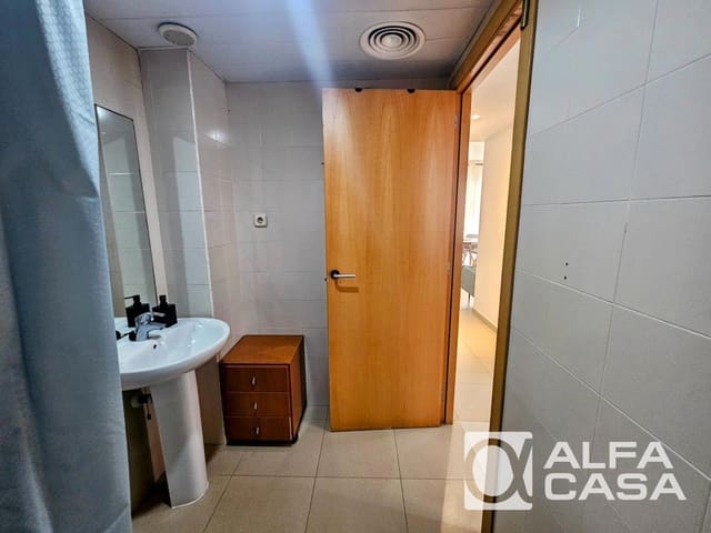 Piso de 3 habitaciones en Lloret de Mar en venta con piscina - 270.000 € (Ref: 9385856)