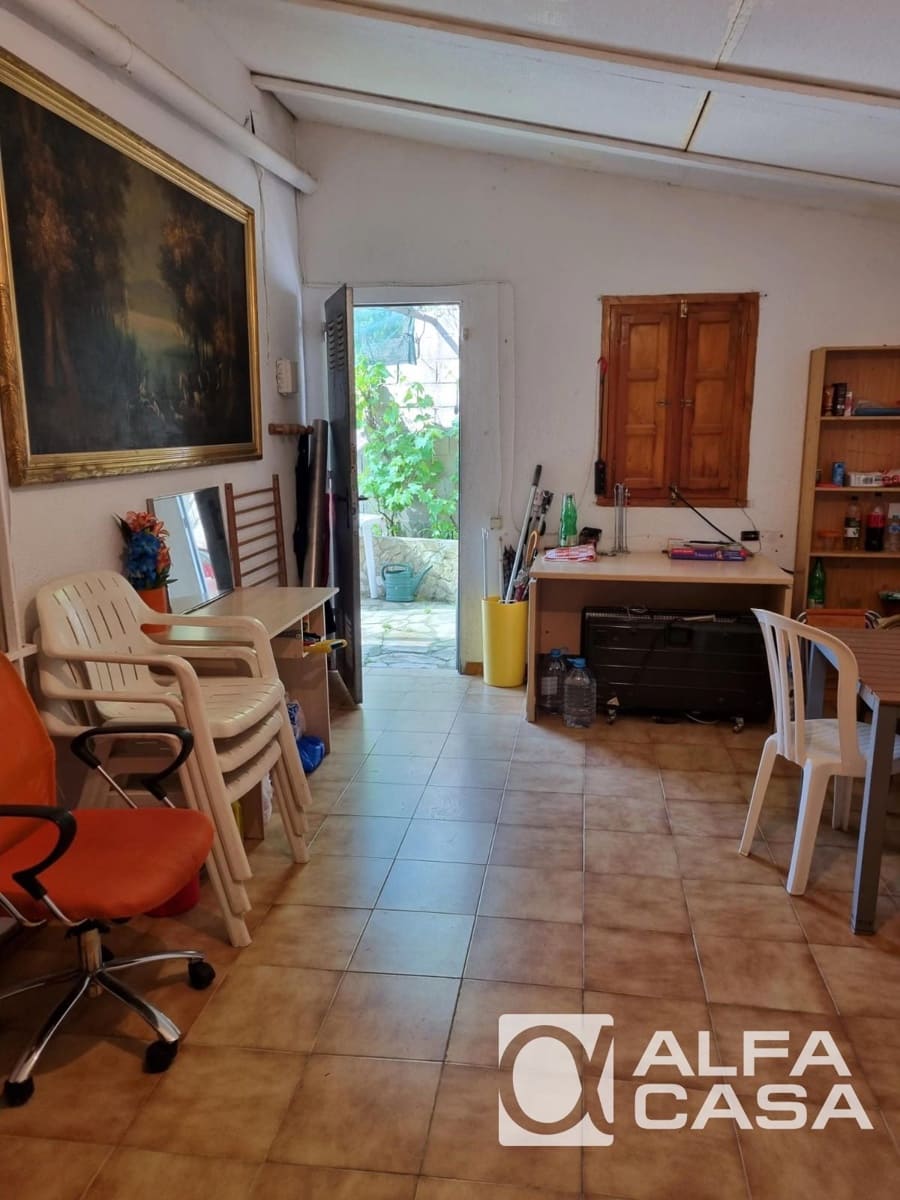 2 bedroom Villa for sale in Lloret de Mar with garage - € 128,000 (Ref: 9385857)