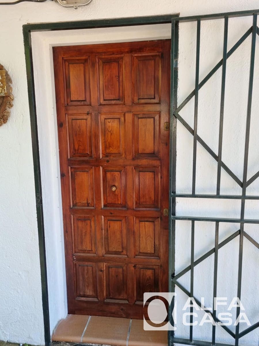 2 bedroom Villa for sale in Lloret de Mar with garage - € 128,000 (Ref: 9385857)