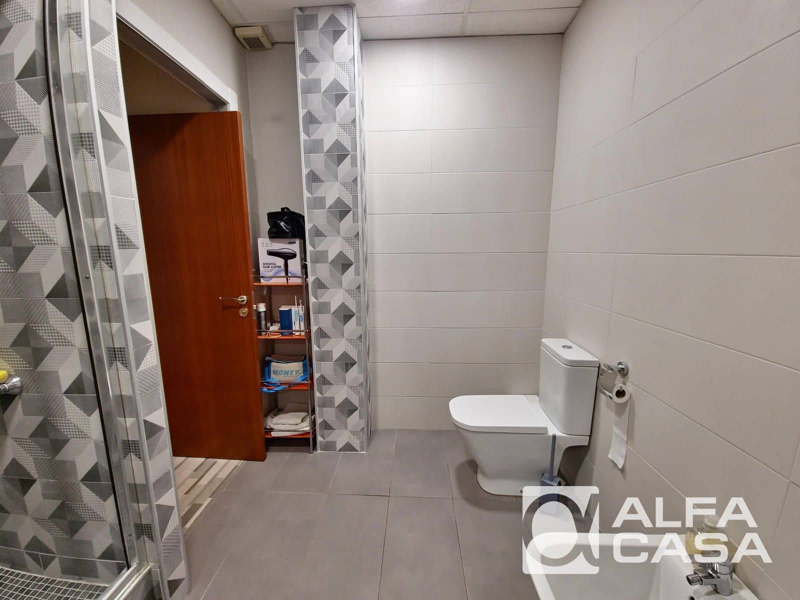 2 soveværelse Lejlighed til salg i Lloret de Mar med garage - € 250.000 (Ref: 9385861)