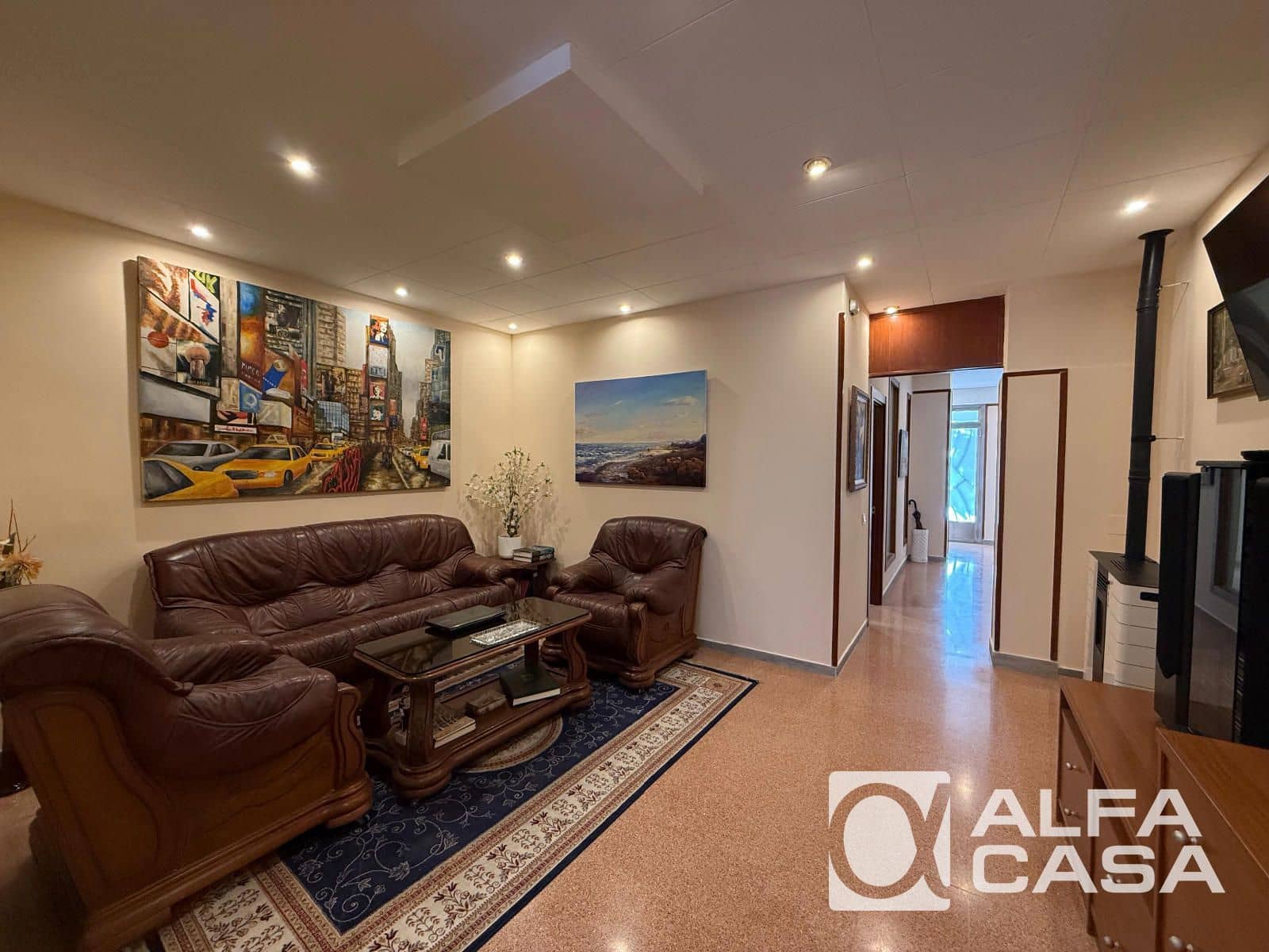 4 bedroom Flat for sale in Lloret de Mar with garage - € 270,000 (Ref: 9385861)