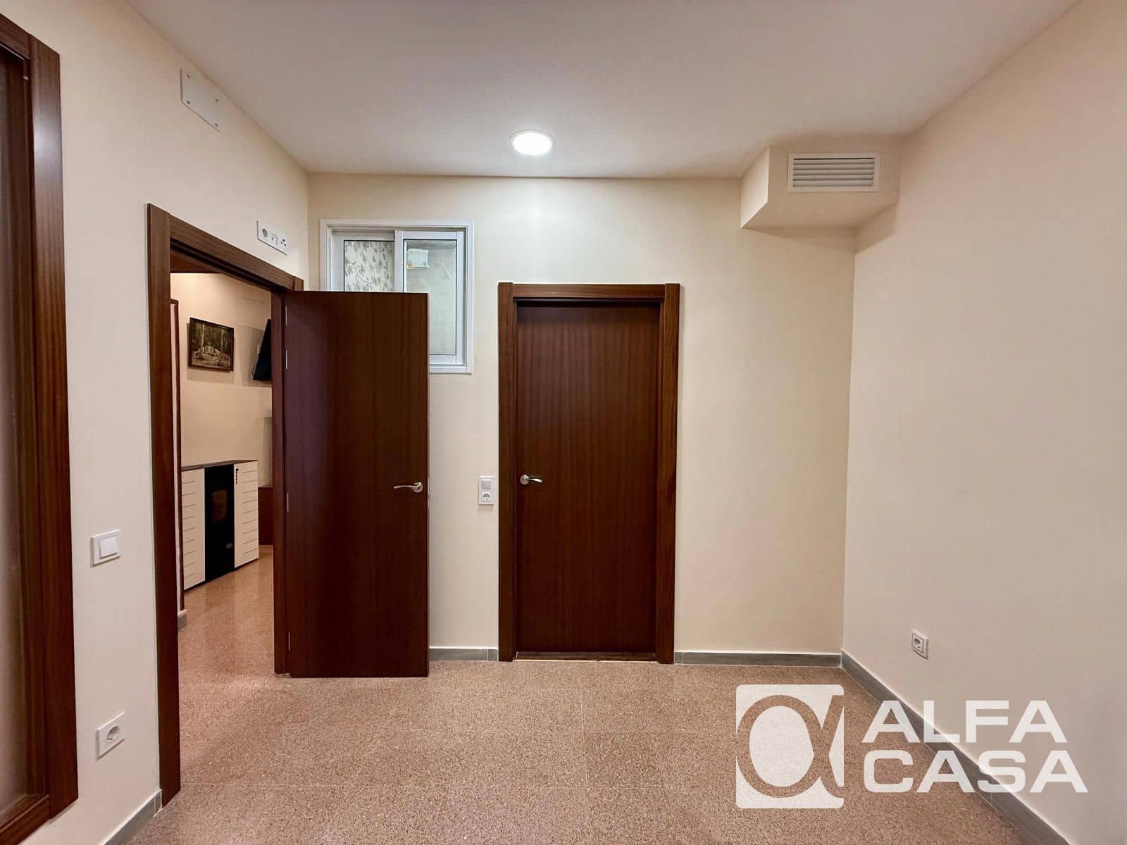 4 bedroom Flat for sale in Lloret de Mar with garage - € 270,000 (Ref: 9385861)