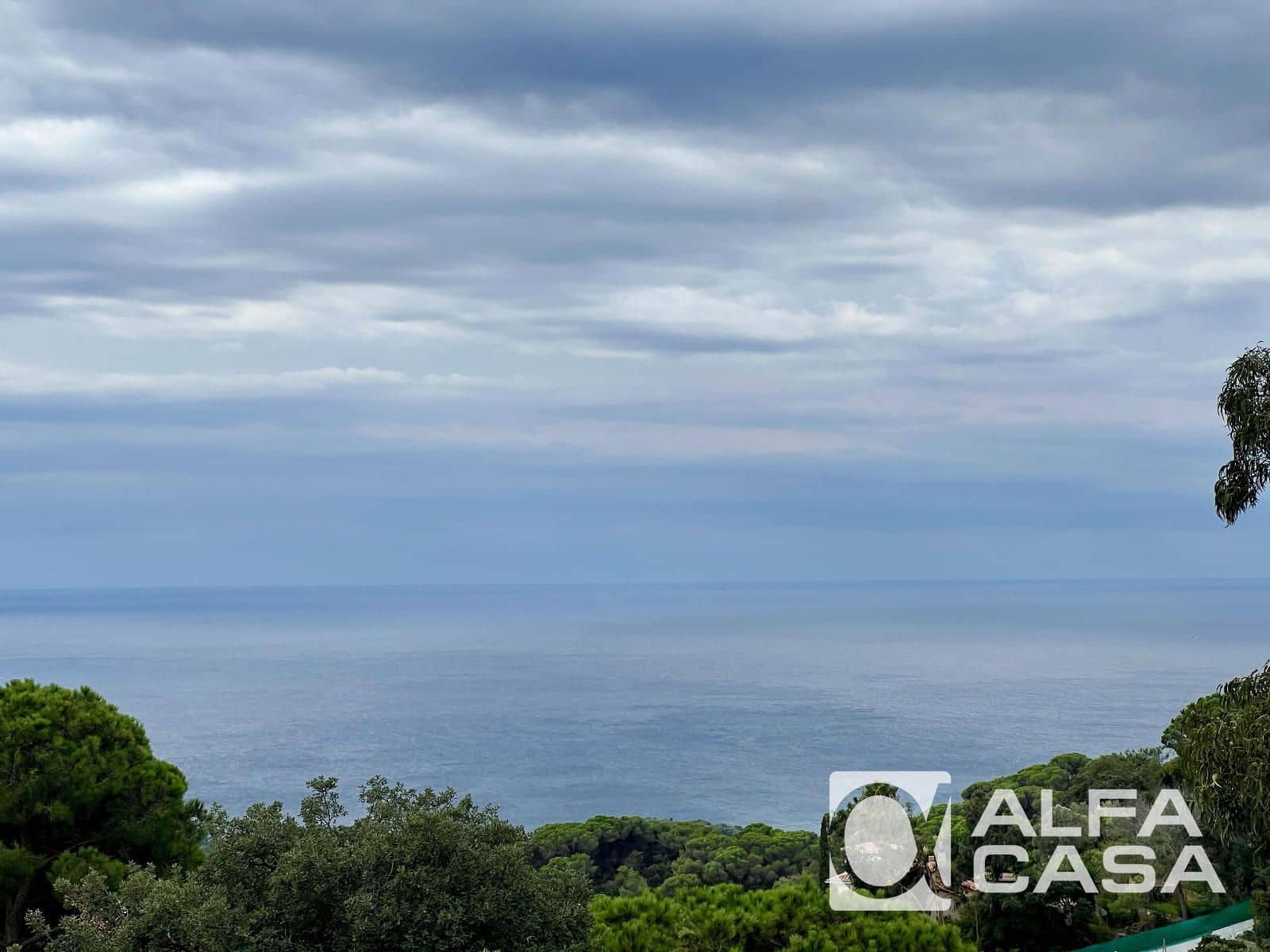 4 bedroom Villa for sale in Lloret de Mar with pool garage - € 440,000 (Ref: 9385864)