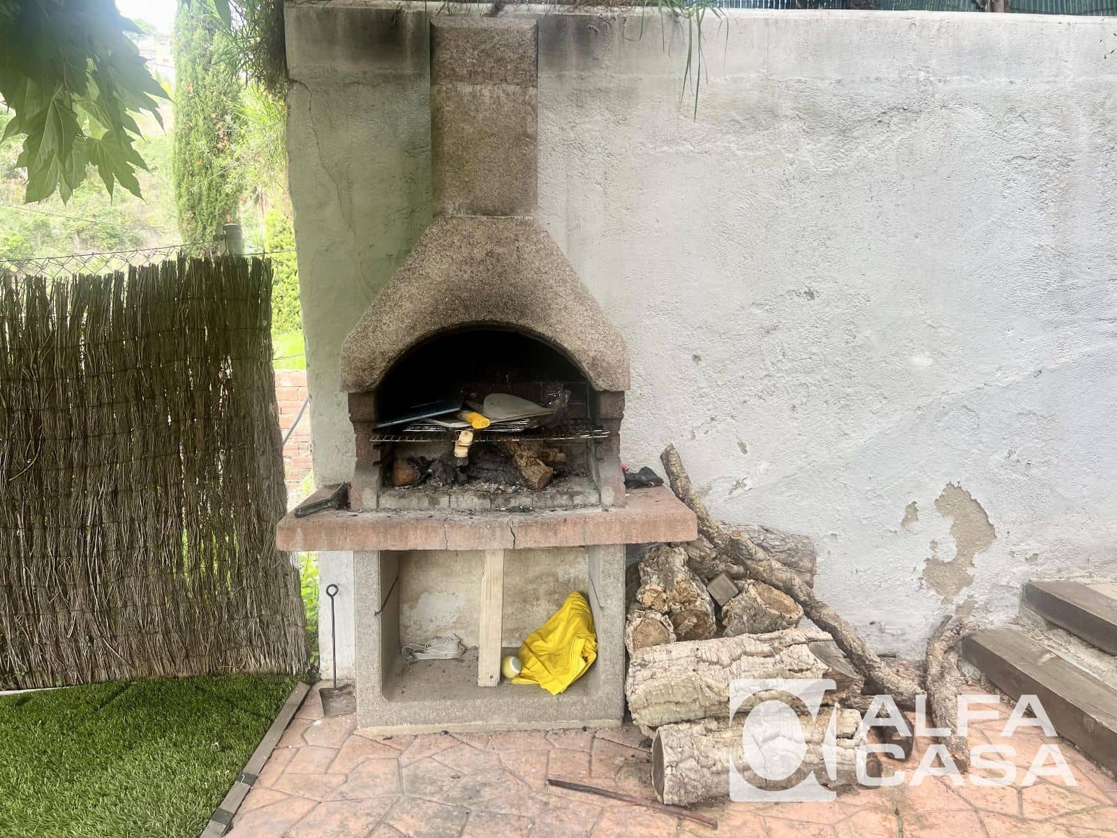 4 bedroom Villa for sale in Lloret de Mar with pool garage - € 440,000 (Ref: 9385864)