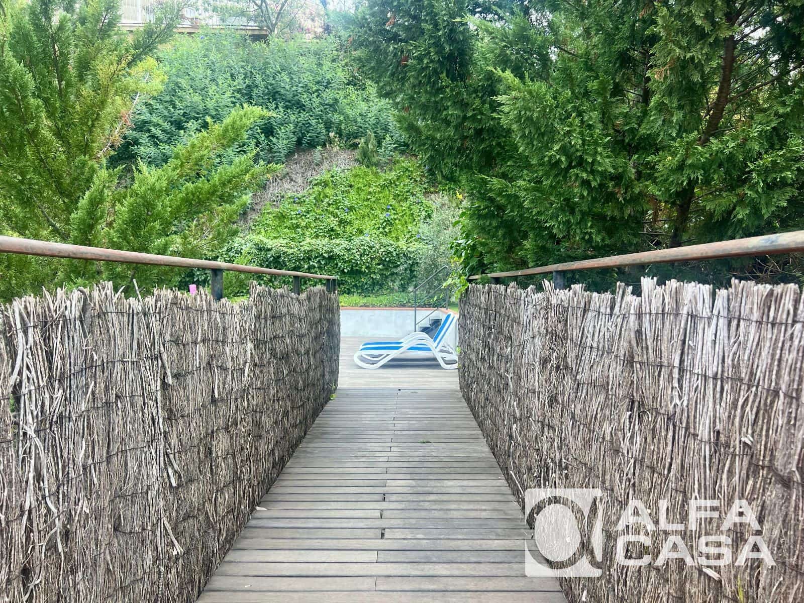 4 bedroom Villa for sale in Lloret de Mar with pool garage - € 440,000 (Ref: 9385864)