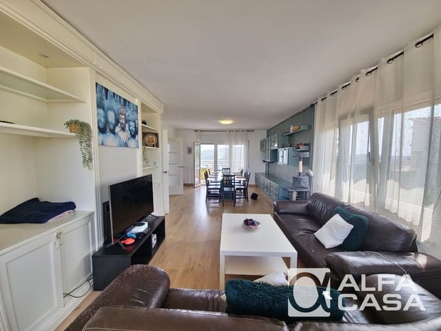 4 bedroom Villa for sale in Lloret de Mar with pool garage - € 600,000 (Ref: 9385870)