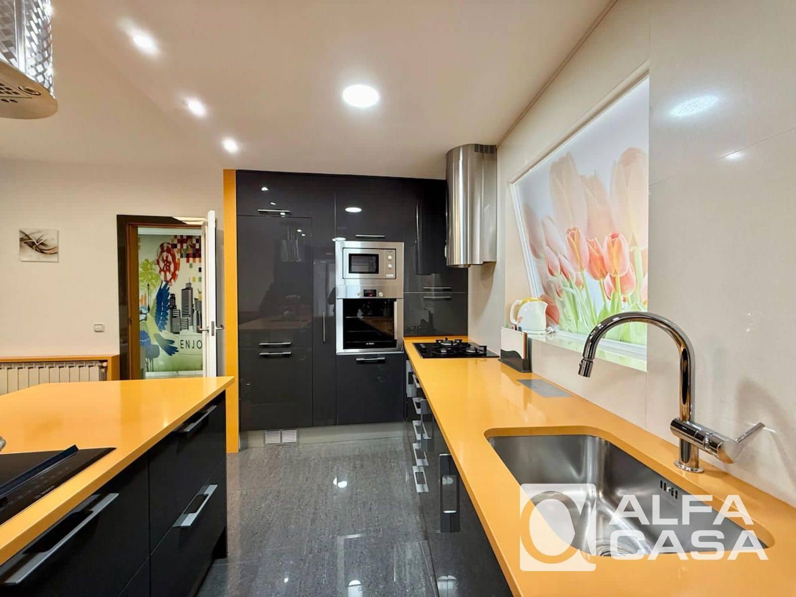 3 soveværelse Lejlighed til salg i Lloret de Mar med garage - € 365.000 (Ref: 9385874)