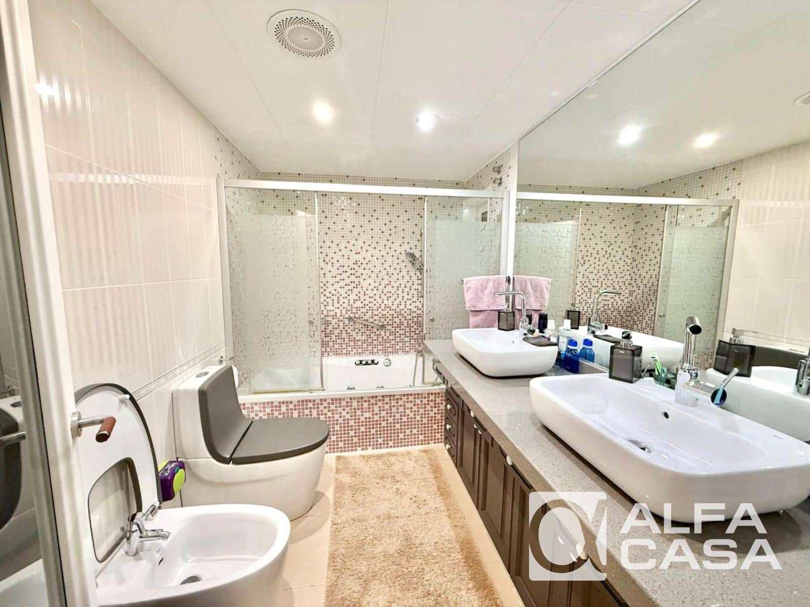 3 soveværelse Lejlighed til salg i Lloret de Mar med garage - € 365.000 (Ref: 9385874)