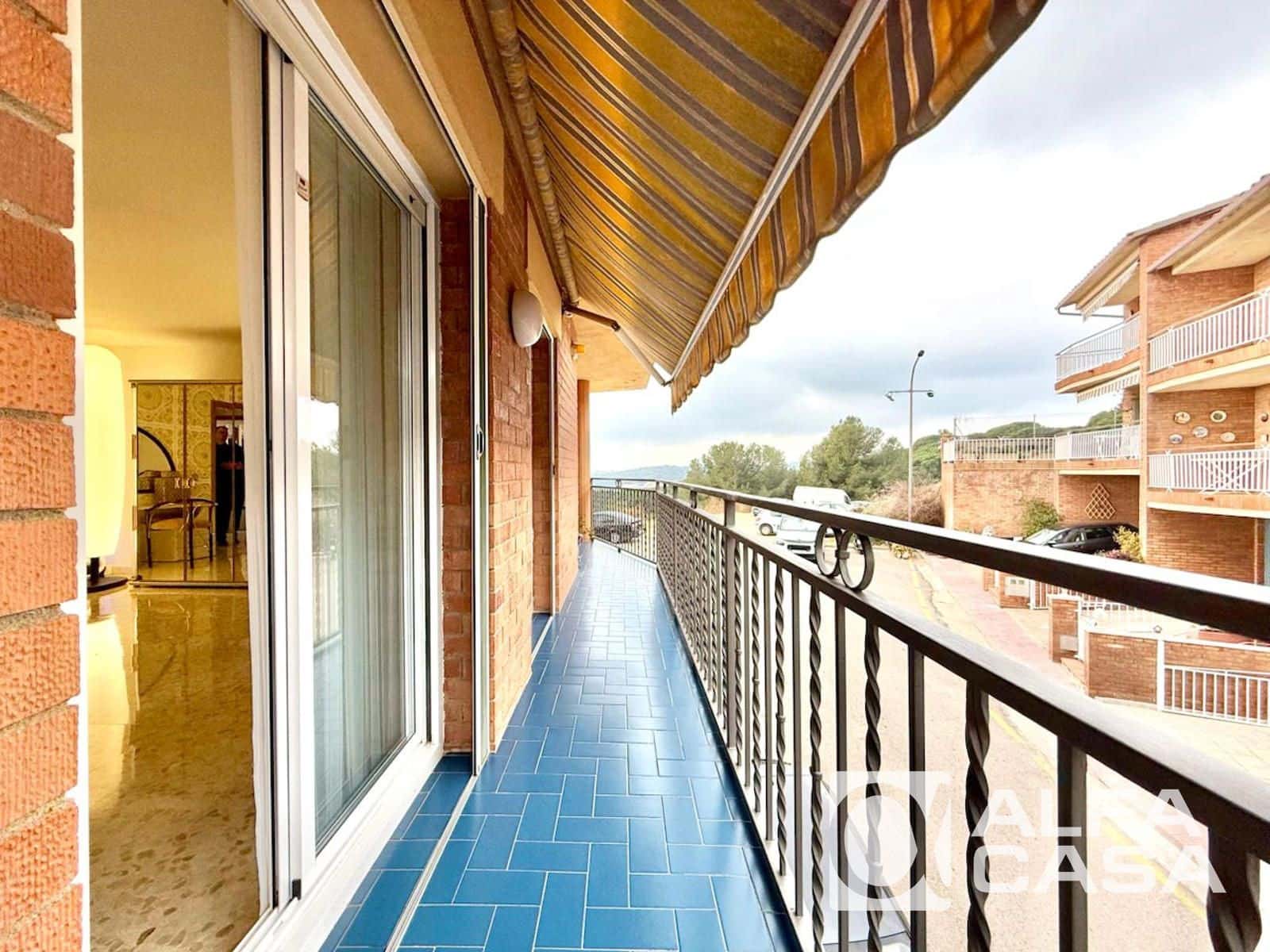 3 soveværelse Lejlighed til salg i Lloret de Mar med garage - € 365.000 (Ref: 9385874)