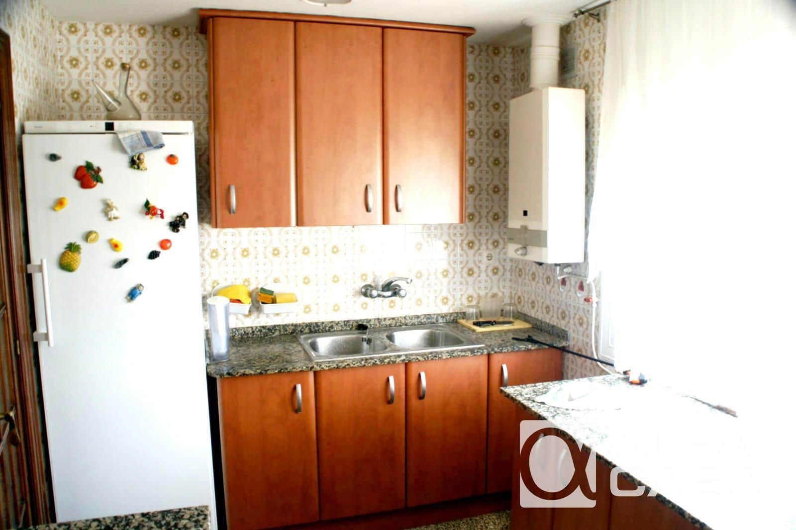 4 sypialnia Willa na sprzedaż w Macanet de la Selva z basenem garażem - 290 000 € (Ref: 9385876)