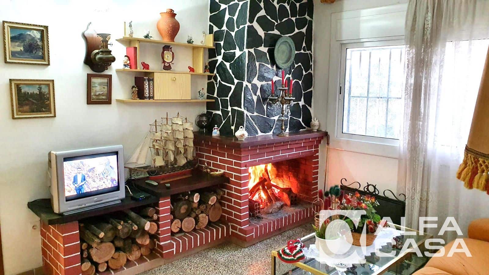 4 sypialnia Willa na sprzedaż w Macanet de la Selva z basenem garażem - 290 000 € (Ref: 9385876)