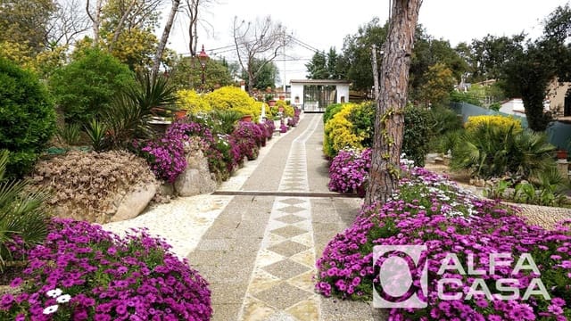 4 soverom Villa til salgs i Maçanet de la Selva med svømmebasseng garasje - € 290 000 (Ref: 9385876)