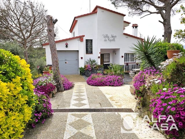 4 soverom Villa til salgs i Maçanet de la Selva med svømmebasseng garasje - € 290 000 (Ref: 9385876)