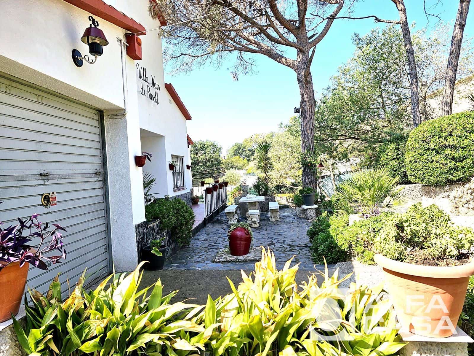 4 sypialnia Willa na sprzedaż w Macanet de la Selva z basenem garażem - 290 000 € (Ref: 9385876)