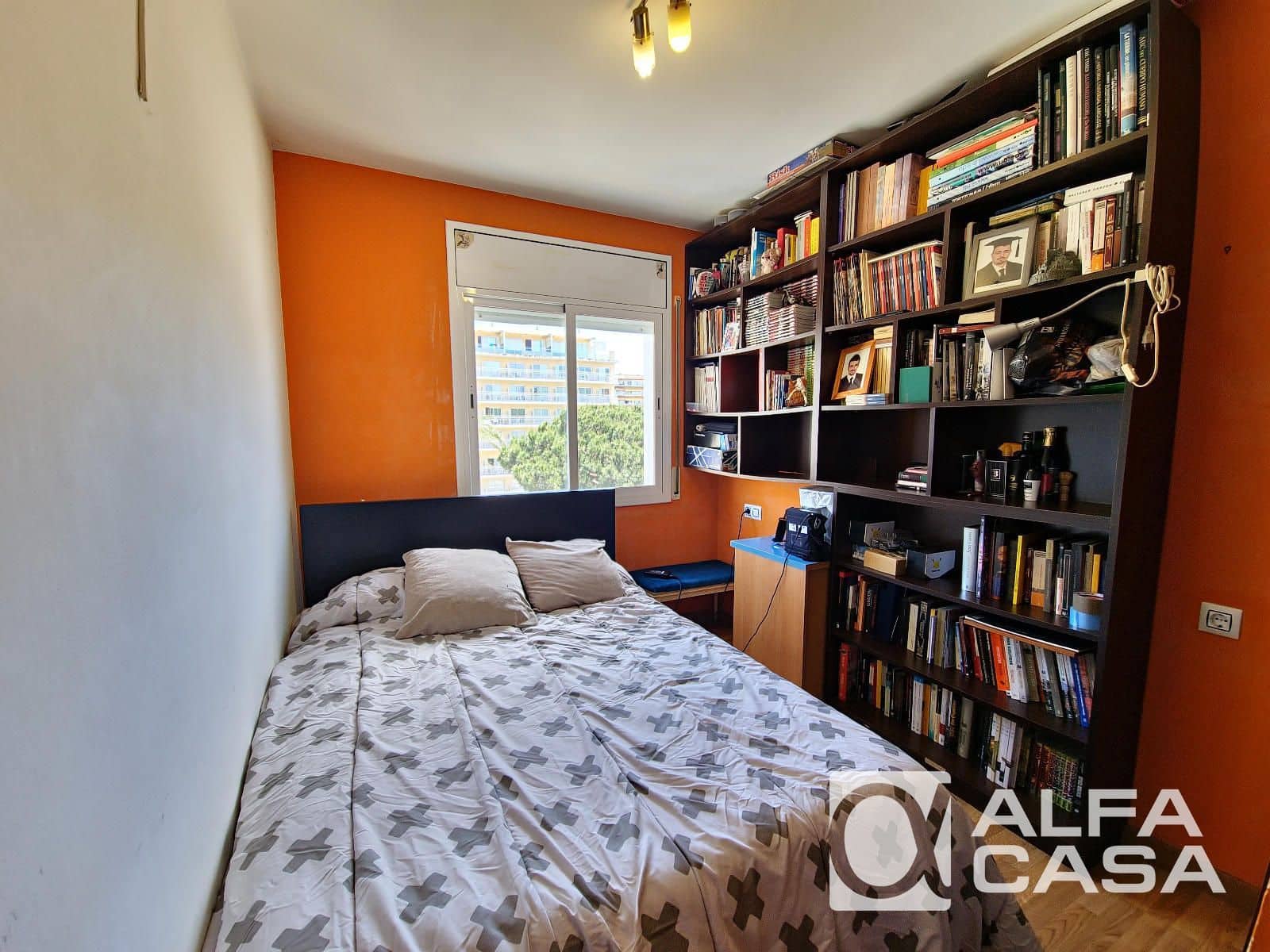 Piso de 3 habitaciones en Lloret de Mar en venta con piscina - 299.000 € (Ref: 9385877)