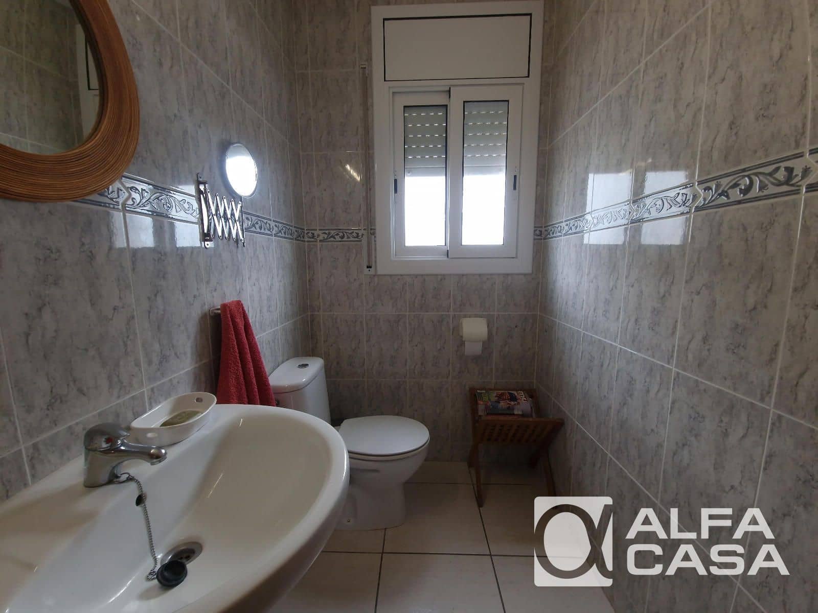 3 bedroom Villa for sale in Lloret de Mar with pool garage - € 360,000 (Ref: 9385881)