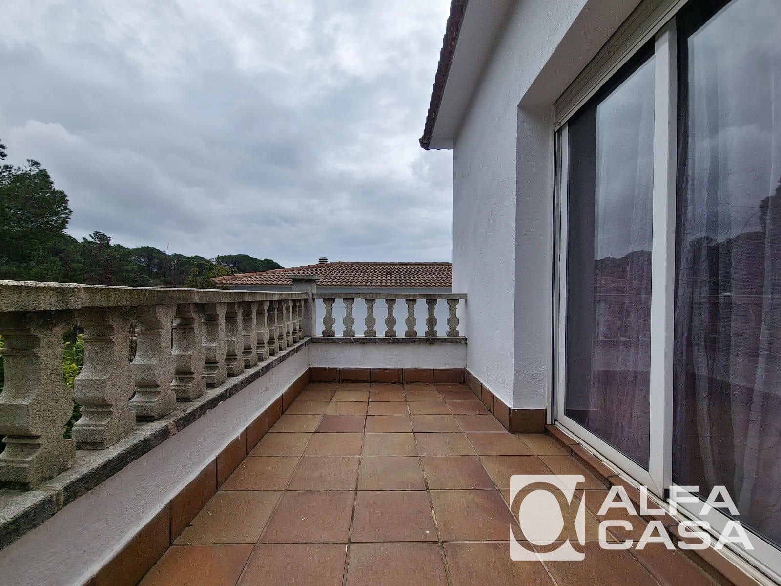 3 bedroom Villa for sale in Lloret de Mar with pool garage - € 360,000 (Ref: 9385881)