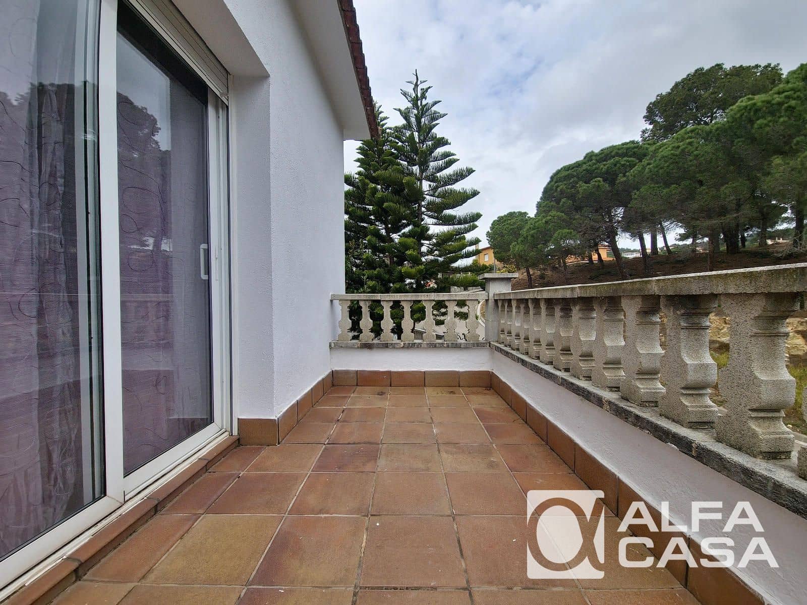 3 bedroom Villa for sale in Lloret de Mar with pool garage - € 360,000 (Ref: 9385881)
