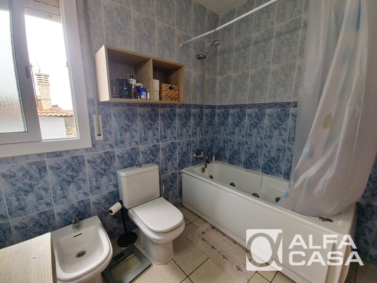 3 bedroom Villa for sale in Lloret de Mar with pool garage - € 360,000 (Ref: 9385881)