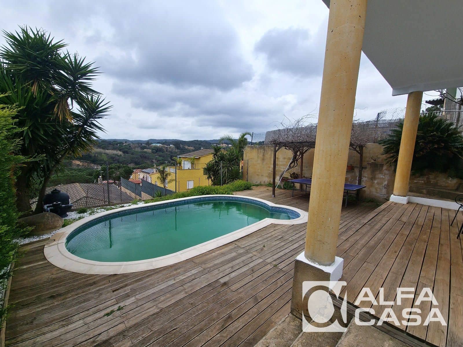3 bedroom Villa for sale in Lloret de Mar with pool garage - € 360,000 (Ref: 9385881)