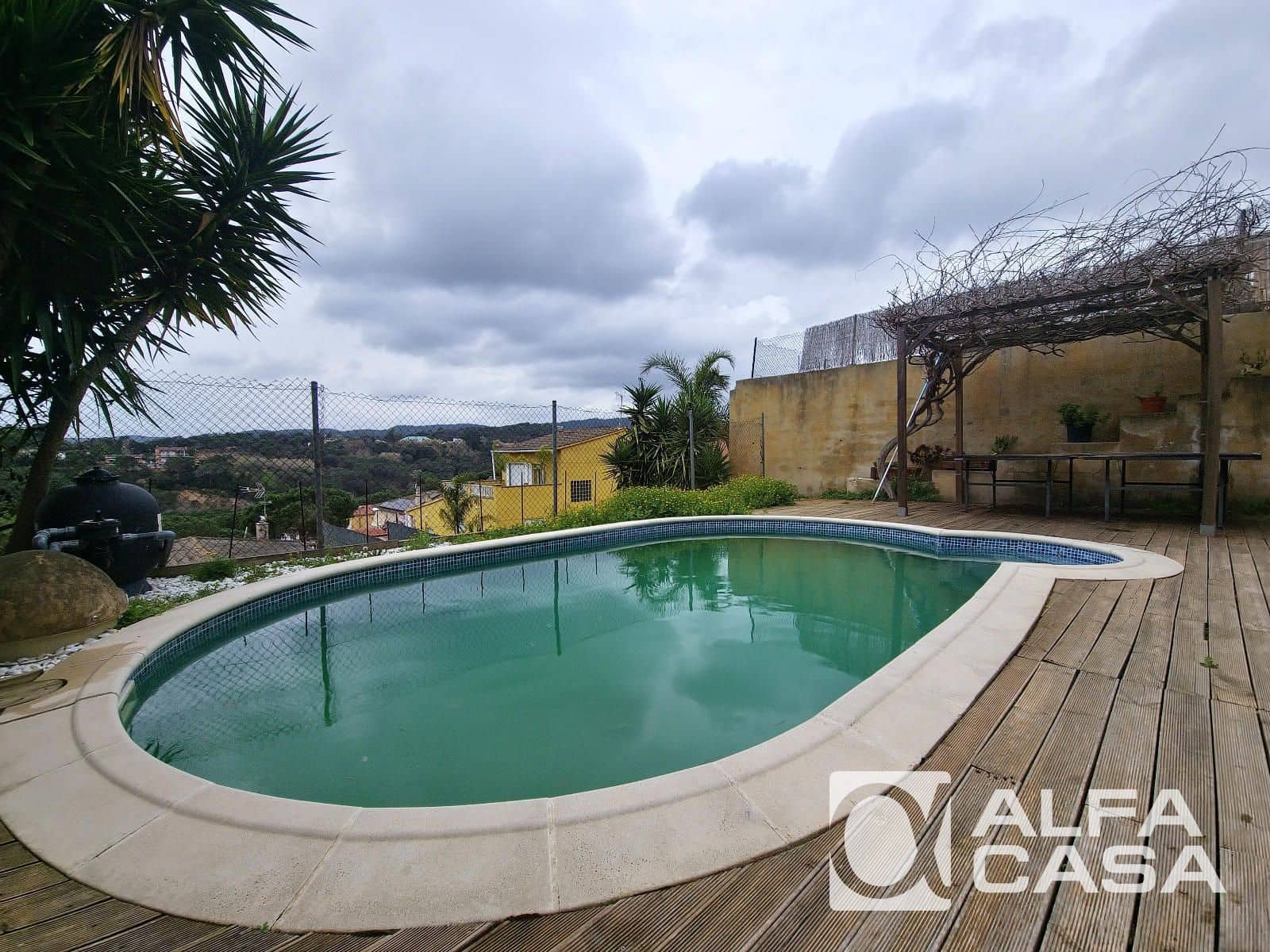 3 bedroom Villa for sale in Lloret de Mar with pool garage - € 360,000 (Ref: 9385881)