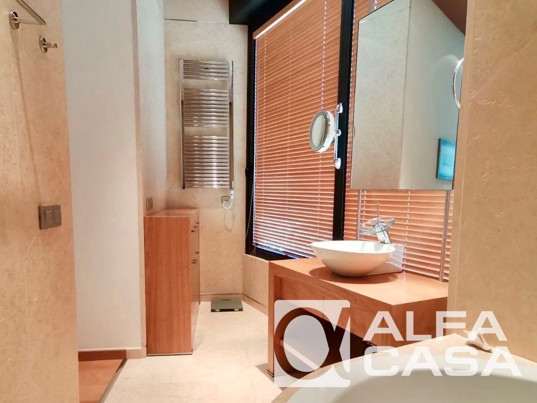 6 bedroom Villa for sale in Lloret de Mar with pool garage - € 1,990,000 (Ref: 9385890)