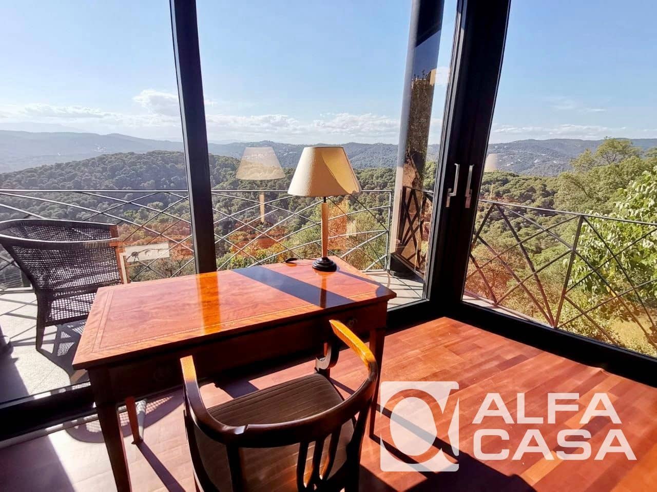 6 bedroom Villa for sale in Lloret de Mar with pool garage - € 1,990,000 (Ref: 9385890)