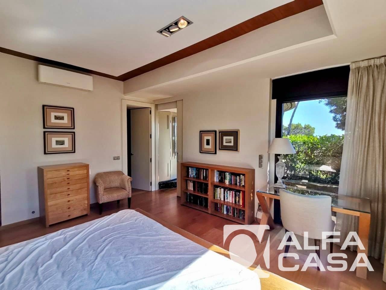 6 bedroom Villa for sale in Lloret de Mar with pool garage - € 1,990,000 (Ref: 9385890)