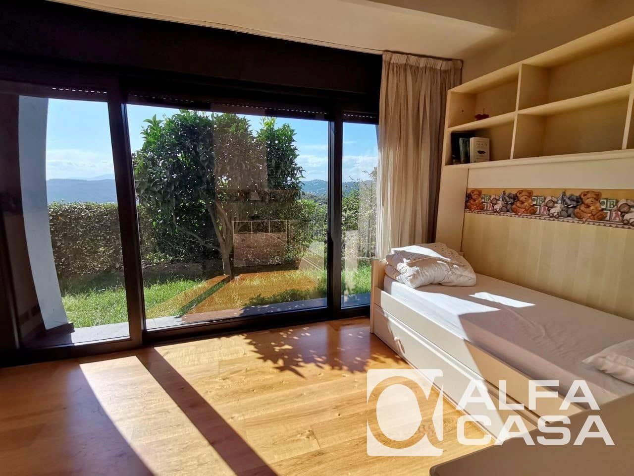 6 bedroom Villa for sale in Lloret de Mar with pool garage - € 1,990,000 (Ref: 9385890)